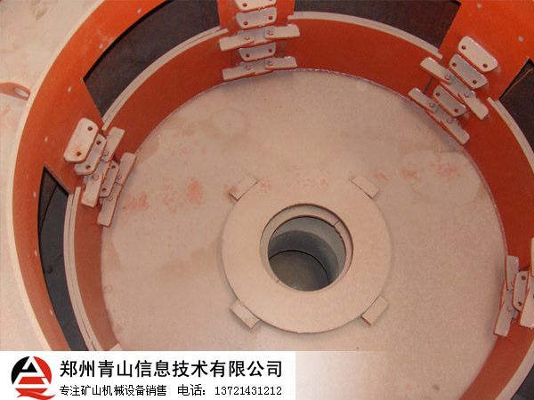 vsi8000制砂机进料口 image
